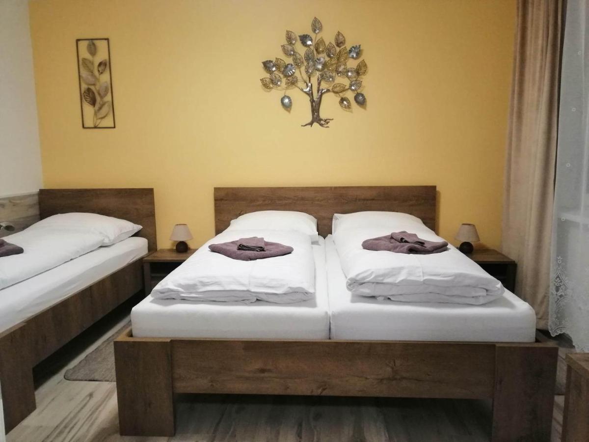 Apartman West Poprad Buitenkant foto