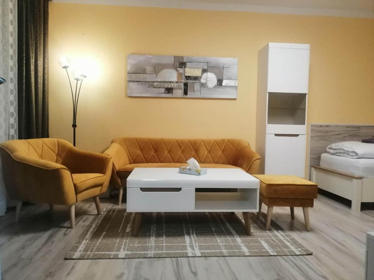 Apartman West Poprad Buitenkant foto